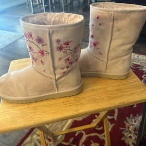 Ugg Suede Boots